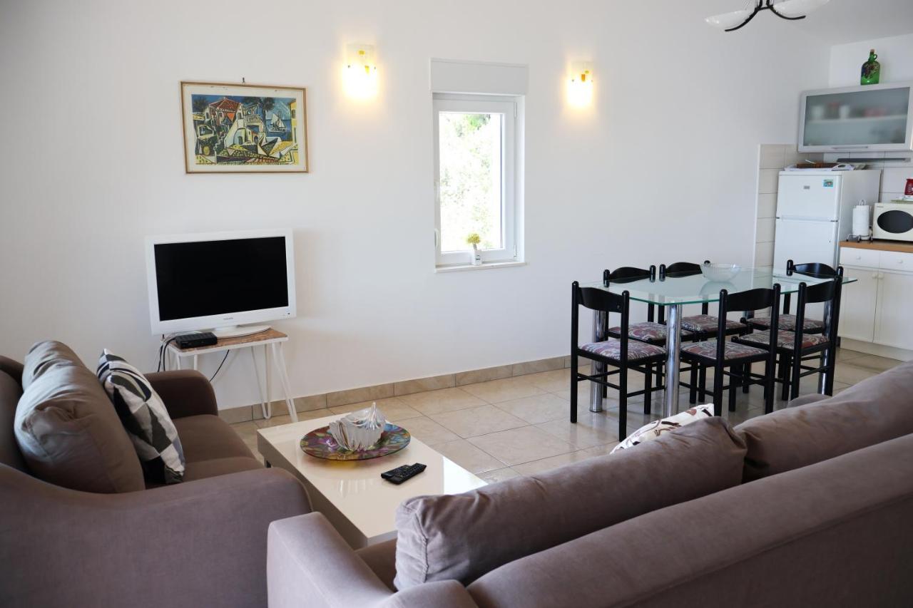 Apartman Klara Лумбарда Экстерьер фото